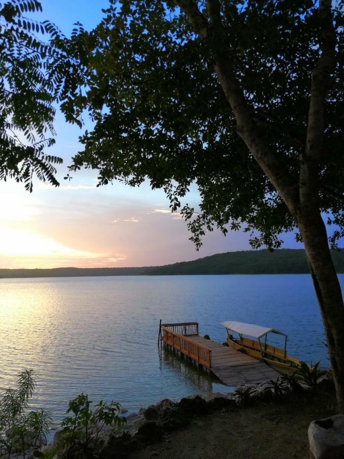 Ecolodge El Sombrero Laguna Yaxha Esterno foto